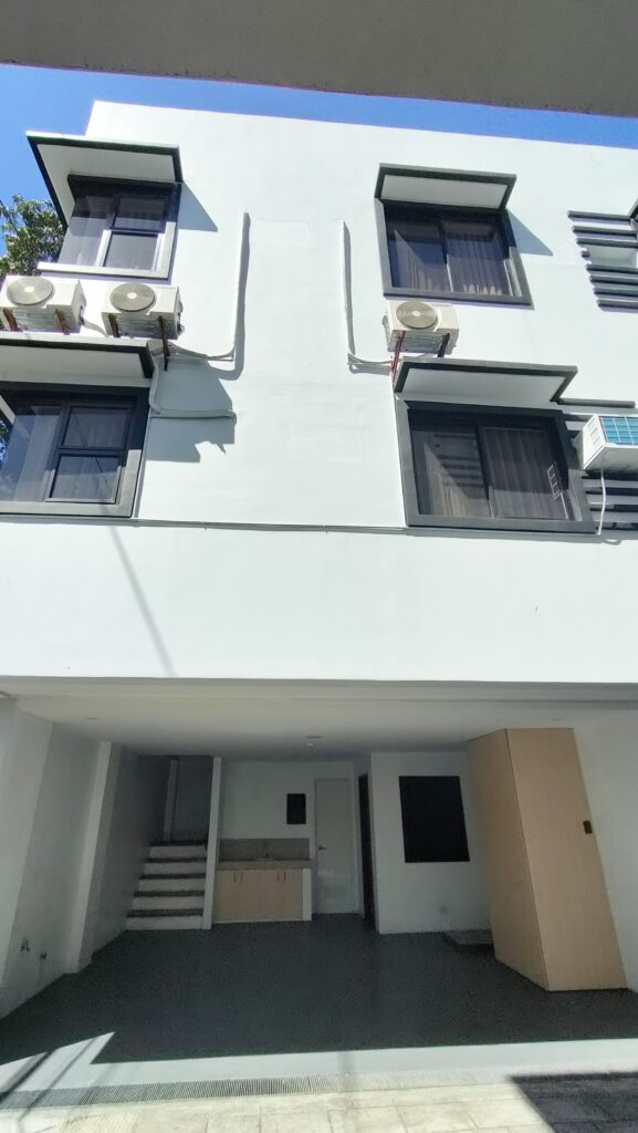 12 New Townhomes in Pasay – Investment Opportunity oplus 1058